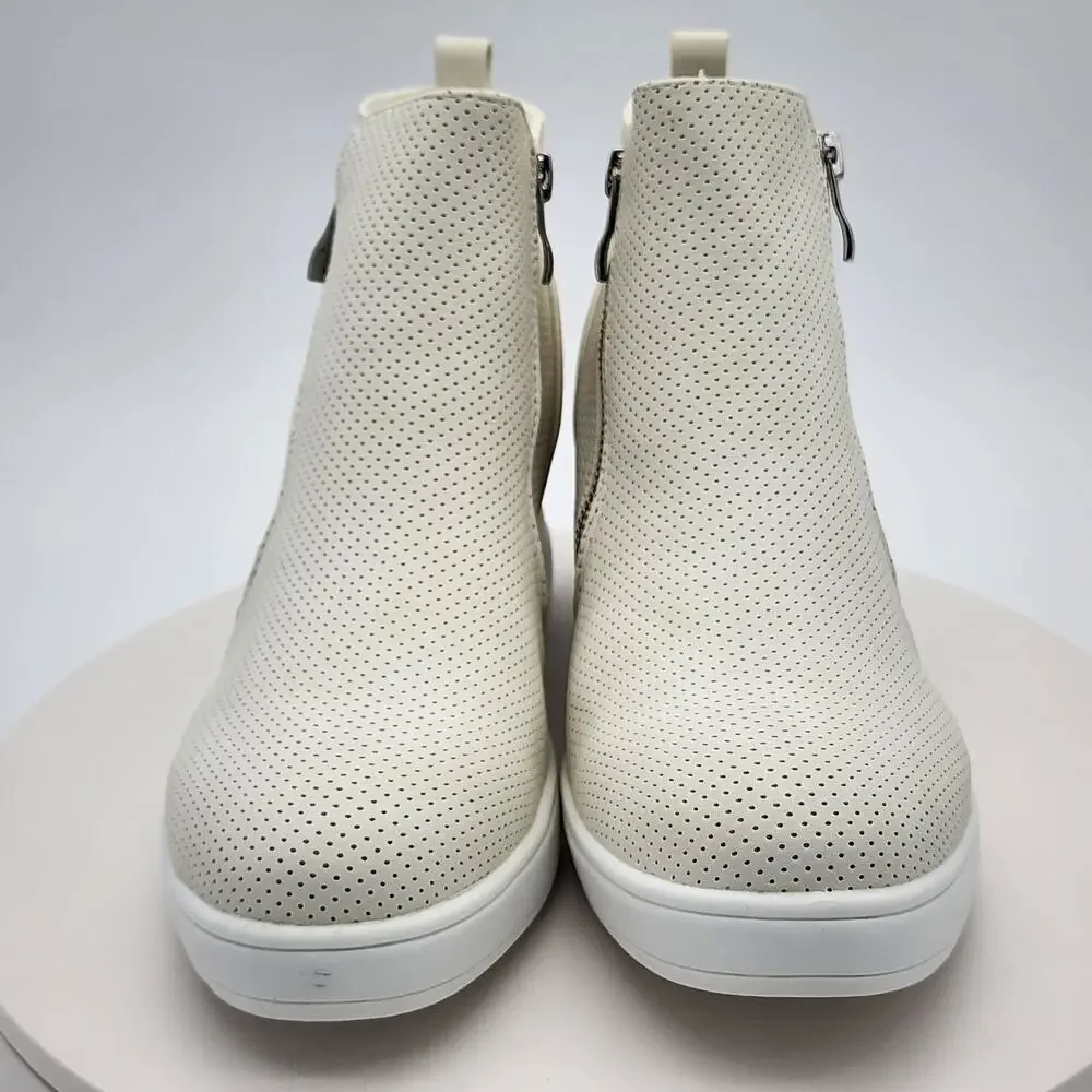 NEW Journee Collection Pennelope Ivory Wedge Sneakers Women's Size 10 Side Zip